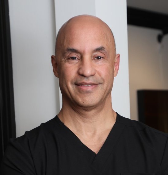 Dr Rolando Toyos